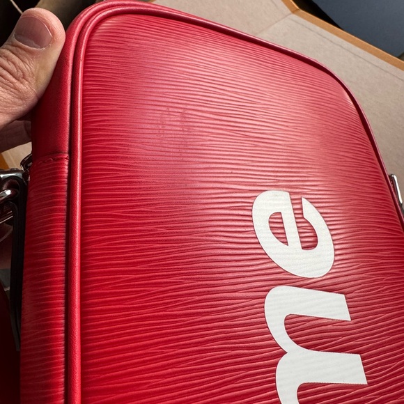 Louis Vuitton x Supreme Danube Crossbody Bag - Picture 8 of 8